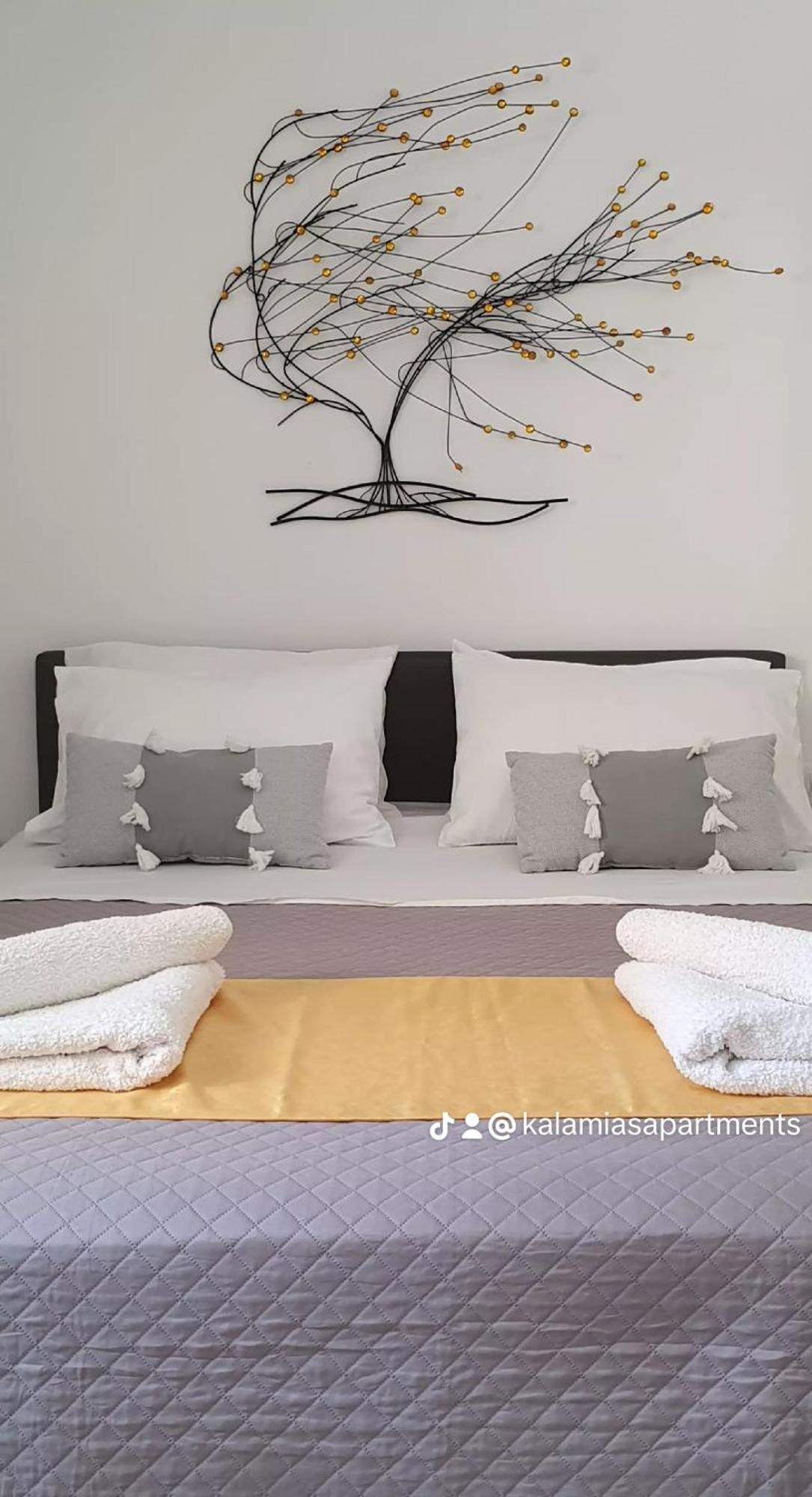 Kalamia'S Cozy Apartment Pýrgos Exteriér fotografie